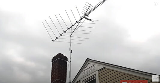 tv antenna outside the house